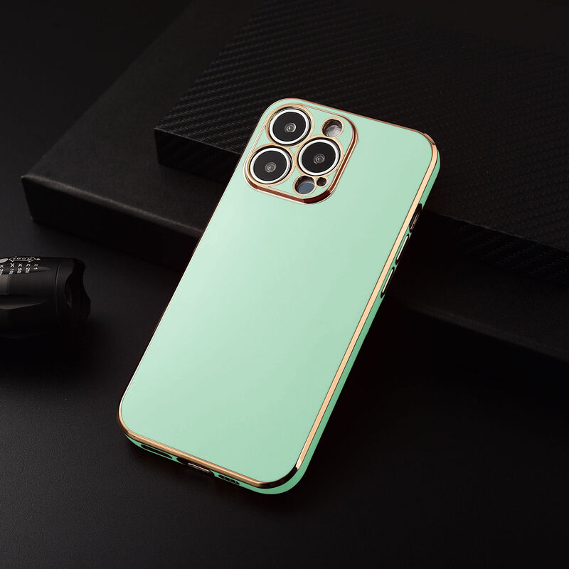 Apple iPhone 12 Pro Max Uyumlu Gold Kenar Zebana Golden Silikon Su