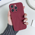 Apple - iPhone 15 Pro Zebana Soft Wrink Silikon Kılıf - Kırmızı